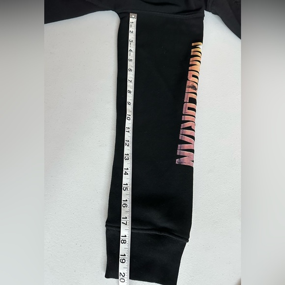 H&M Mandalorian Hoodie Sweatshirt
Star Wars, Boy’s Size 20 - Picture 8 of 9